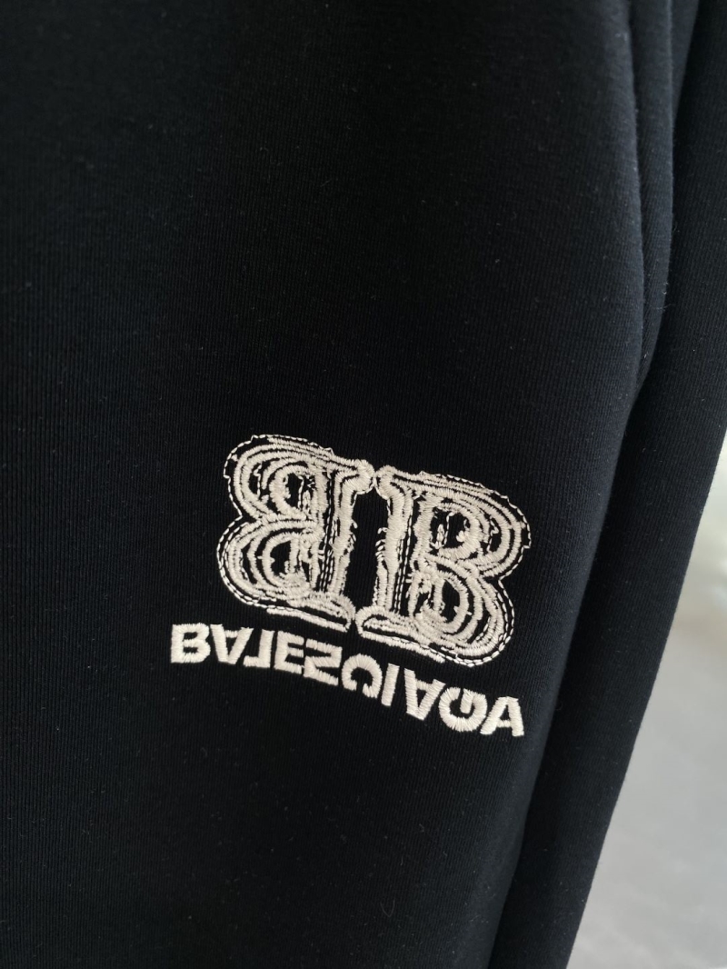 Ba1en*iaga long pants